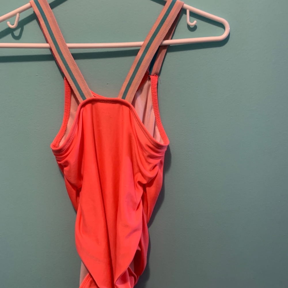 Pink bathing suit - Picture 3 of 3